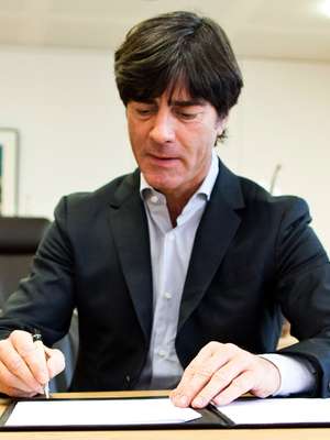 Löw prorroga contrato como técnico da Alemanha até 2016