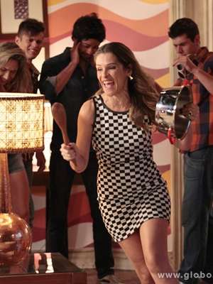 'Sangue Bom': Tina bate panelas em reality show de ...