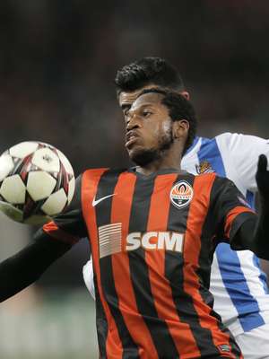 Shakhtar anuncia volta de Fred e tenta convencer brasileiros