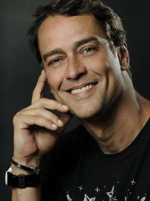 Marcello Antony critica personagem: "atitudes irrisórias ...