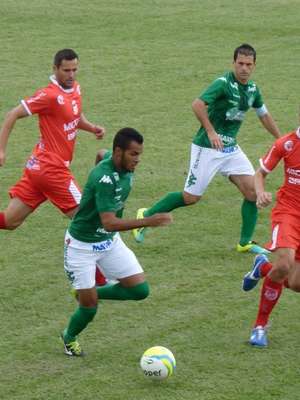 Fantasma do rebaixamento volta a assustar o Guarani