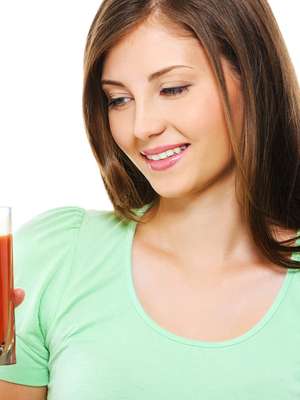 Suco de goji berry com morango promete rejuvenescimento