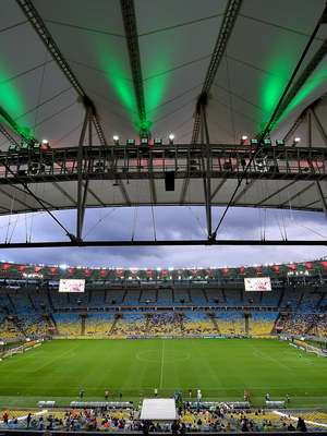 Comitê critica Maracanã e remoção de famílias por Copa