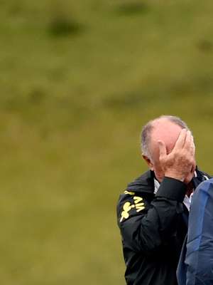 Ingleses lembram 7 a 1 e constatam: "só Felipão foi punido"