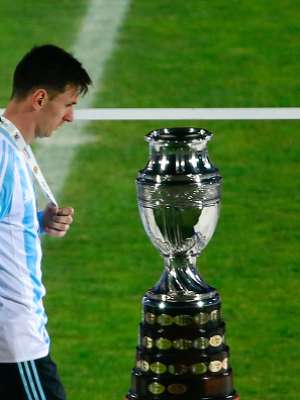 Irmão de Messi dispara contra argentinos: "são medíocres"