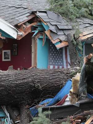 Cierran autopista entre Washington y Oregon por tormenta