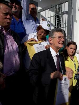 Venezuela: oficialismo mide fuerzas en sesión en el Congreso