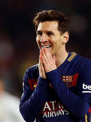 Barcelona trabalha para convencer Messi a renovar por 5 anos