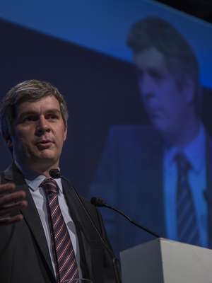 Peña: "aprobar en una semana" reforma de Ganancias ...