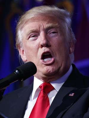 Urgen a jóvenes viajeros a regresar antes de gobierno Trump