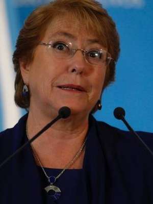 Bachelet descarta continuar na política após deixar o poder