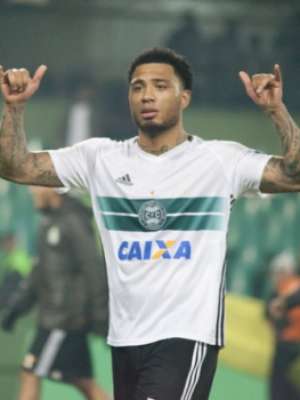Corinthians tem um novo '9': Kazim acerta por 2 temporadas