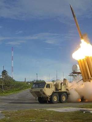 EUA dizem ter abatido míssil de teste semelhante aos da ...