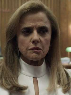 'O Outro Lado do Paraíso': Sophia termina em hospício