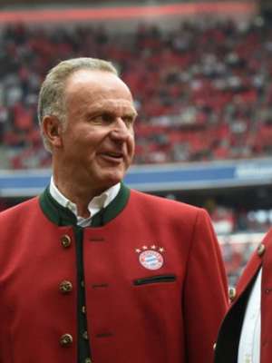 Diretoria do Bayern exige respeito e garante permanência ...