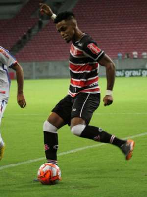 Para garantir "trio de ferro" completo, Santa Cruz ...