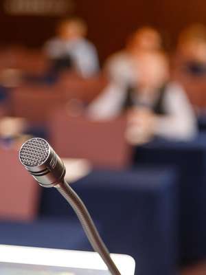 Como se comportar durante uma apresentação em público?