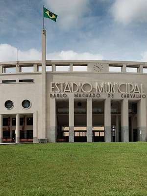 Presidente do Santos pede 'sacrifício' por jogos em SP: ...