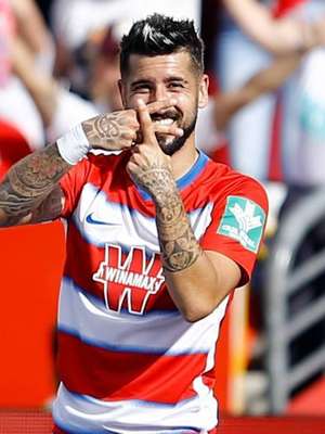 Granada vence o Betis e assume a liderança do Espanhol