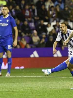 Sevilla vence Valladolid e assume terceira colocação do ...