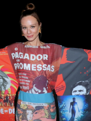 Vestido-manifesto de Mariana Ximenes vai muito além da moda