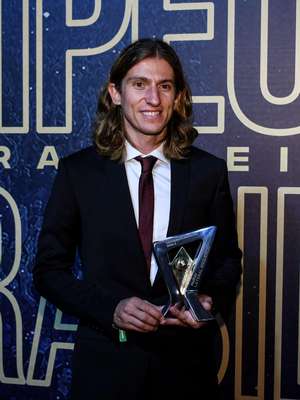 Filipe Luís sinaliza que condição física do Fla está abalada