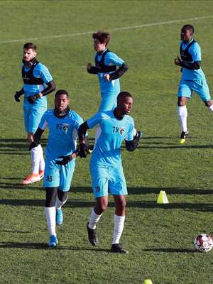 Portimonense e Rio Ave abrem a rodada do Campeonato ...