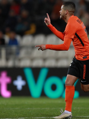 Brasileiros marcam no empate entre Rio Ave e ...