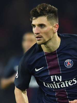 Borussia Dortmund está perto de contratar Meunier
