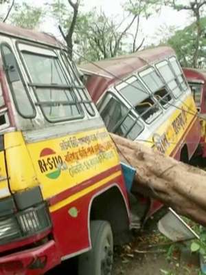 Ciclone Amphan deixa 84 mortos e devasta Índia e Bangladesh