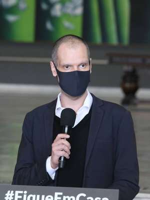 Covas: Comércio de SP só reabre após definição de protocolos