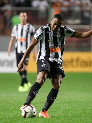 Elias negocia "contrato simples" com o Santos após dizer ...