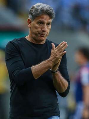 Grêmio elimina São Paulo e vai em busca do hexacampeonato