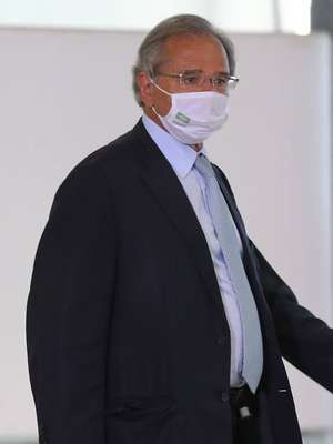 Governo vai enviar projeto para regulamentar meta da dívida