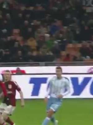 Pênalti? Lance polêmico dá vitória para Lazio sobre o Milan