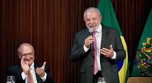 Lula confirma Alckmin como candidato a vice de novo e saída de ministério