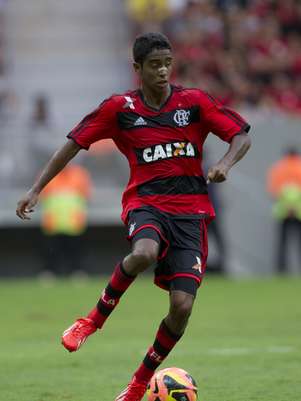 Bahia pode emprestar Feijão para repatriar ídolo Gabriel