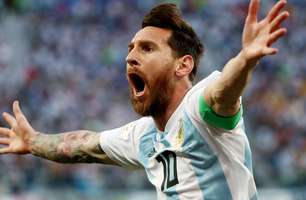 Argentina passa no sufoco; Peru vence no adeus: gols do dia
