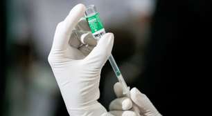 Brasil vê aumento de mortes por covid-19 com vacinação estagnada
