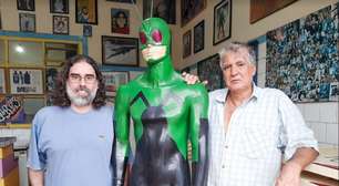 Conheça o Homem-Grilo, o super-herói que salva Osasco City