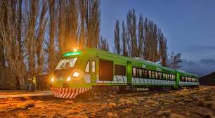 Bariloche agora tem passeio de trem noturno com jantar