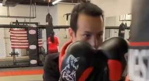 Em busca do sonho de ser lutador profissional, brasileiro Gustavo de Noronha se dedica ao Muay Thai