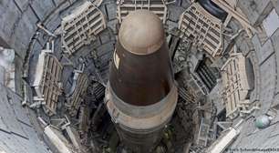 O cabo-de-guerra do desarmamento nuclear entre EUA e Rússia