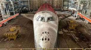 Britânico encontra nave espacial abandonada de R$ 1,1 bilhão em deserto