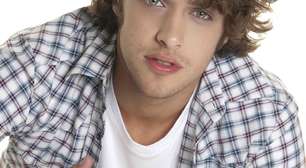 Sucesso de 'Avenida Brasil', Ronny Kriwat abre a despensa