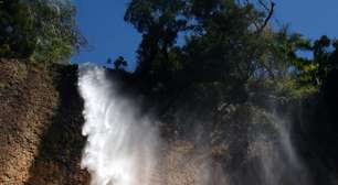 Cachoeira a 2h de SP tem altura de 25 andares; veja fotos