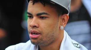 Na Turquia, Dentinho se lesiona e desfalca novo clube por um mês