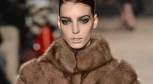 Simonetta Ravizza reinventa o casaco de pele em Milão