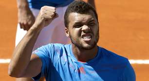 Tsonga aplica "pneu" sobre argentino e empata série na Copa Davis