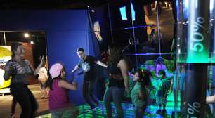 Museu de Miami tem pista que gera eletricidade com dança